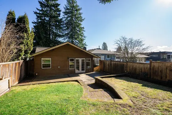 3015 Royal Avenue, North Vancouver For Sale - image 19