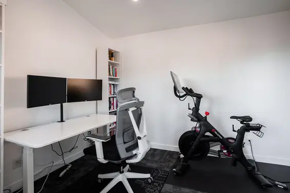 3015 Royal Avenue, North Vancouver For Sale - image 29