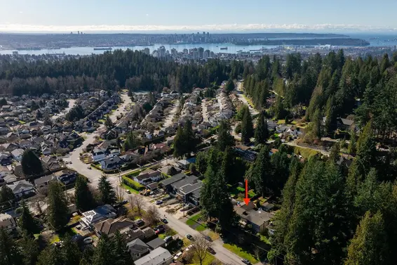 3015 Royal Avenue, North Vancouver For Sale - image 35