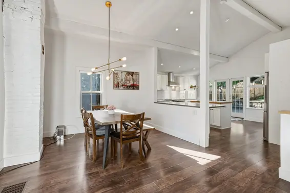 3015 Royal Avenue, North Vancouver For Sale - image 7