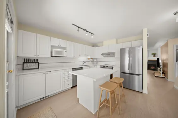 111 225 East 6th Street, North Vancouver For Sale - image 5