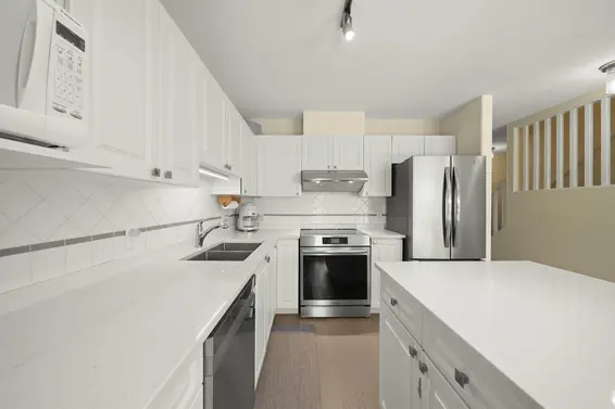 111 225 East 6th Street, North Vancouver For Sale - image 7