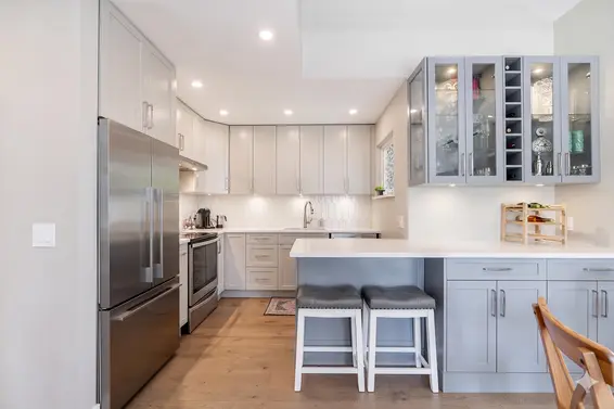 306 1535 Chesterfield Avenue, North Vancouver For Sale - image 3