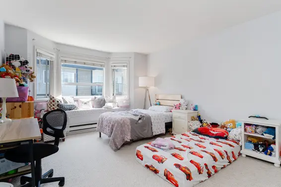 307 175 West 4Th Street, North Vancouver For Sale - image 9