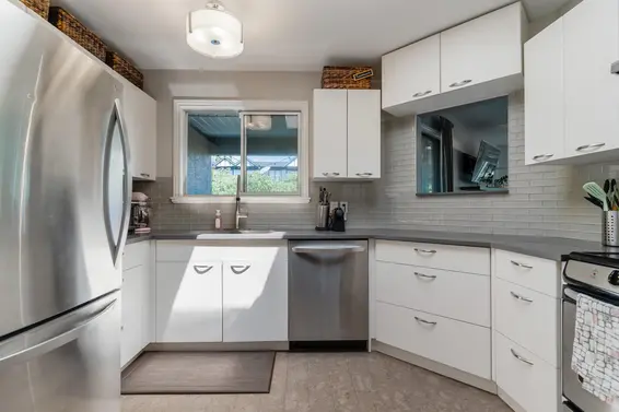 307 175 West 4Th Street, North Vancouver For Sale - image 7
