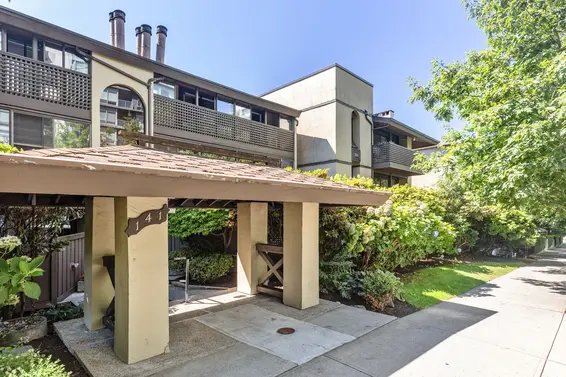 Just Listed // 102 141 W 13th Street