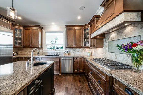 Just Listed // 817 Grand Boulevard