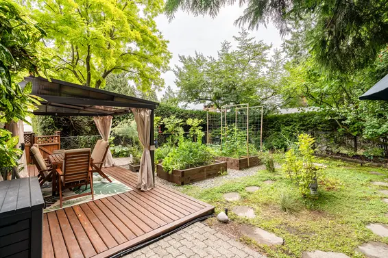Just Listed // 1621 Peters Road