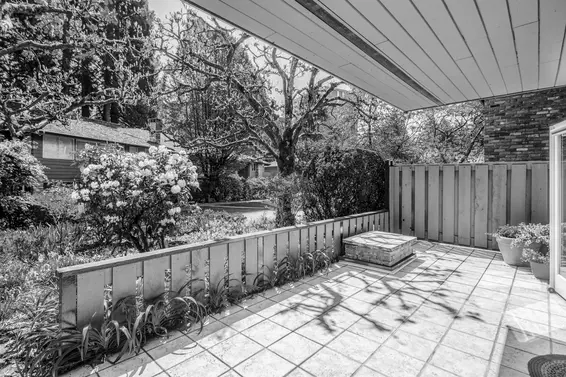 Sold // 603 235 Keith Road