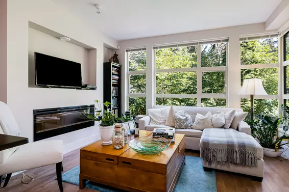 Just Listed // 220 3606 Aldercrest Drive