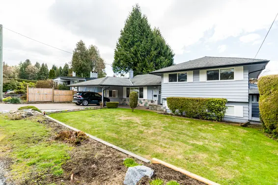 Just Listed // 629 Silverdale Place
