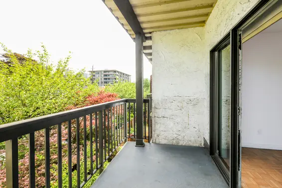 Just Listed // 306 211 West 3rd Street