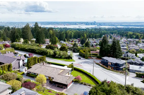Just Listed // 4360 Delbrook Avenue