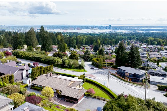 Just Listed // 4360 Delbrook Avenue