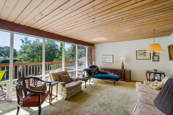 Just Listed // 945 Belvedere Drive
