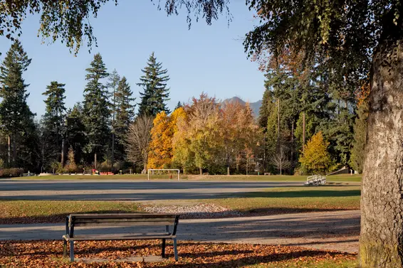 Mahon Park | Central Lonsdale