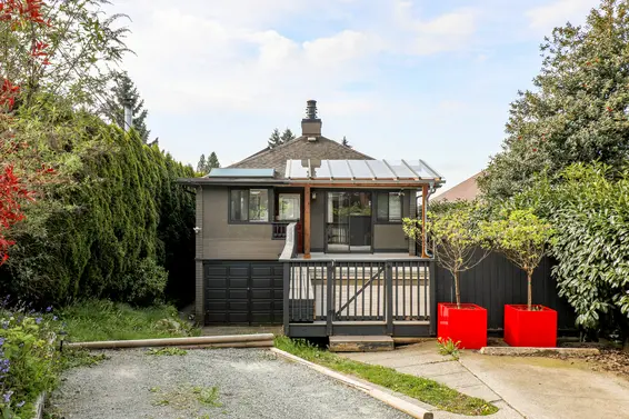Sold // 312 E 27th Street