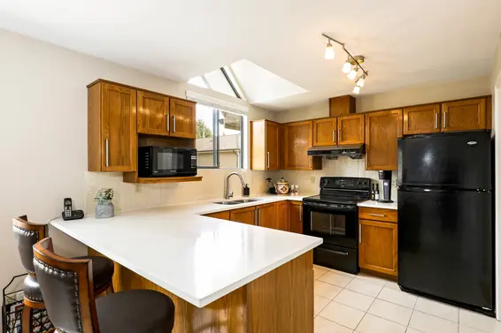 Just Listed // 20-2133 St Georges Avenue