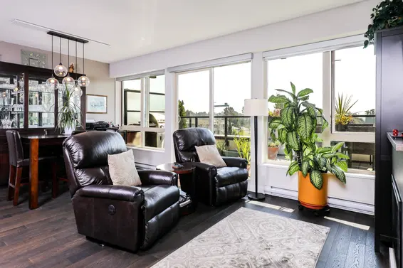 Just Listed // 415-1330 Marine Drive