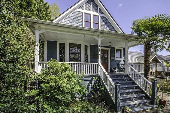 Heritage Home For Sale // 1560 MacGowan Avenue