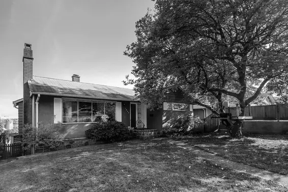 Sold // 1043 Whitchurch Street