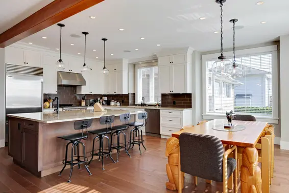 New Listings | 761 East 8th Street | 543 East 4th Street