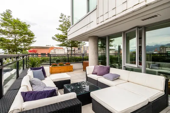 Just Listed // 1007-188 Keefer Street