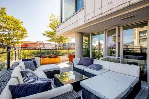 Sold // 1007-188 Keefer Street