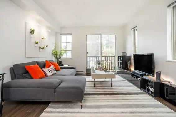 Just Listed // 21 433 Seymour River Place