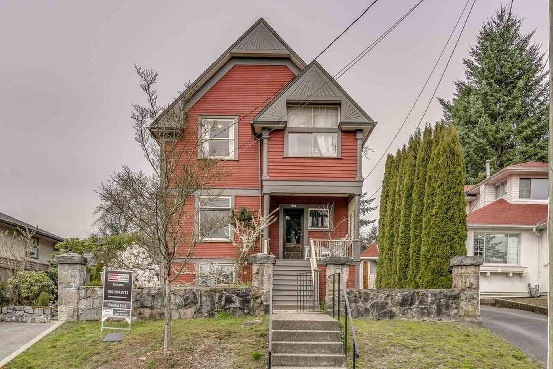 Heritage Home For Sale // 346 E 8th Street