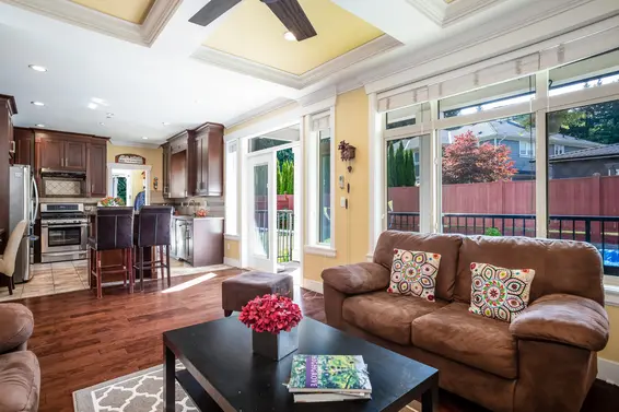 Sold // 611 W 24th Close