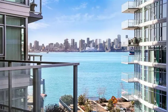 SOLD // 407-199 Victory Ship Way