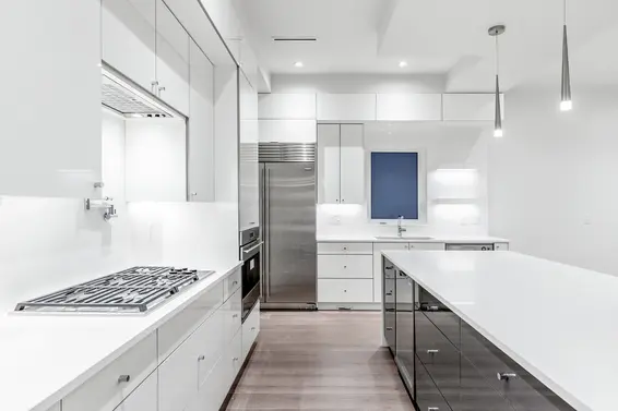 Just Listed // 528 East 11th Street