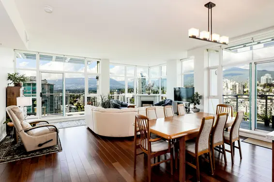 SOLD // 2303-188 E Esplanade