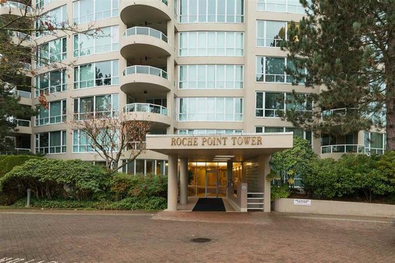 Sold // 702-995 Roche Point Drive