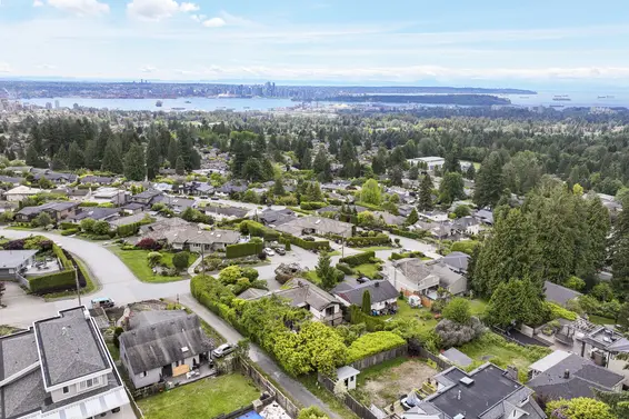 Is North Vancouver or West Vancouver More Expensive?