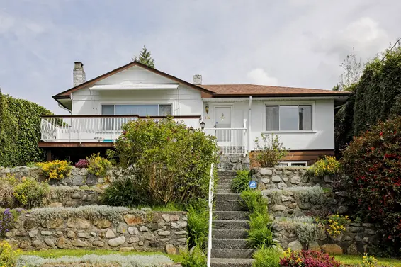 Sold / 144 West Osborne Road