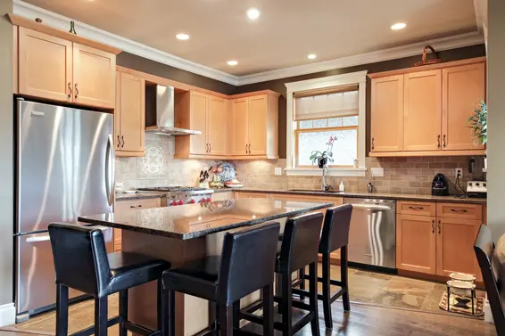 New Listings | 341 East 14th Street | Central Lonsdale