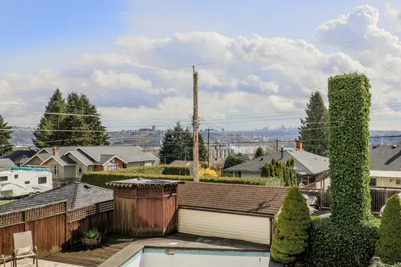 Just Listed // 745 E Keith Road