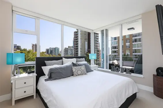 Sold // 503-150 W 15th Street