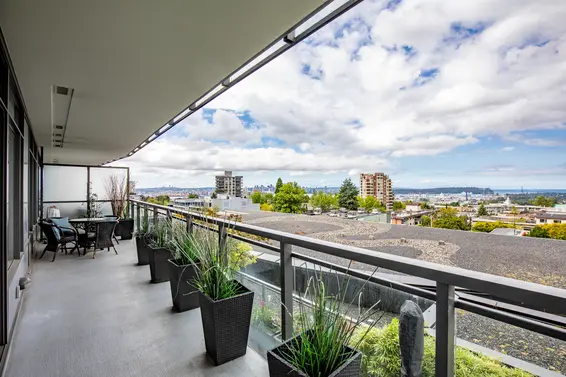 Just Listed // 505 111 East 13th Street