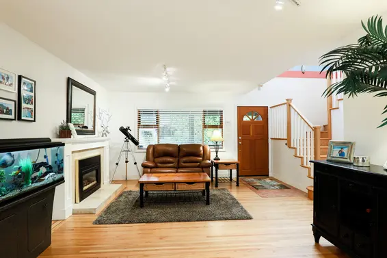 Sold // 2499 Hyaseed Close