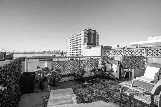 Sold // 406 108 W Esplanade