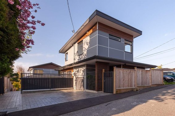 Home For Sale with a Laneway House