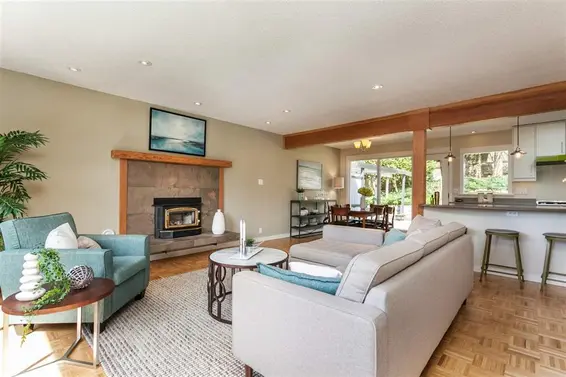Sold // 2178 Hyannis Drive, Blueridge