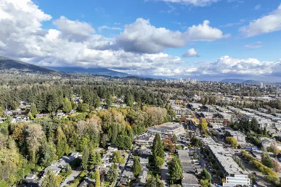 What Percentage Is a Typical Deposit when Buying a Home?
