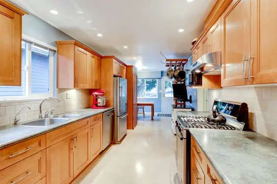 SOLD // 2730 Eastern Avenue