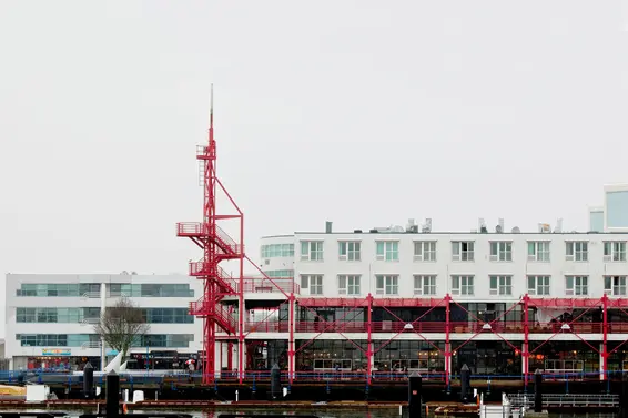 Somethings Missing at the Lonsdale Quay