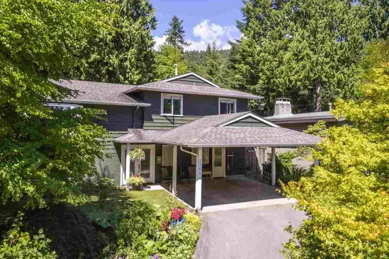 Sold // 3751 Roblin Place