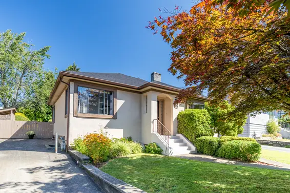 Sold // 524 E Keith Road